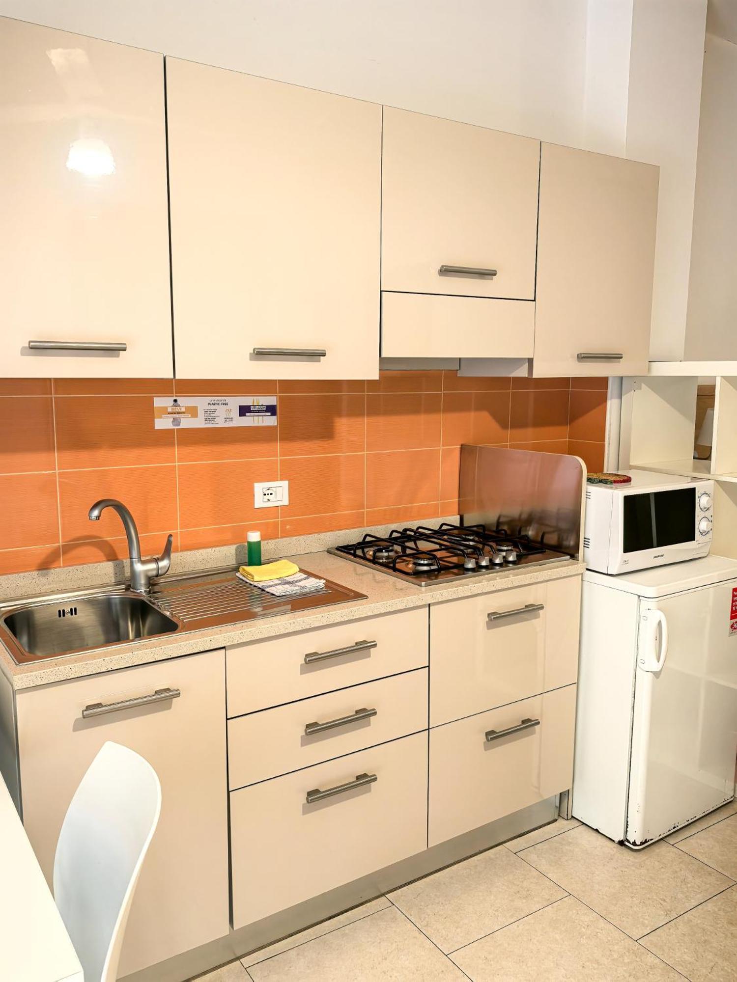 Residence Dei Fiori Pietra Ligure Bagian luar foto
