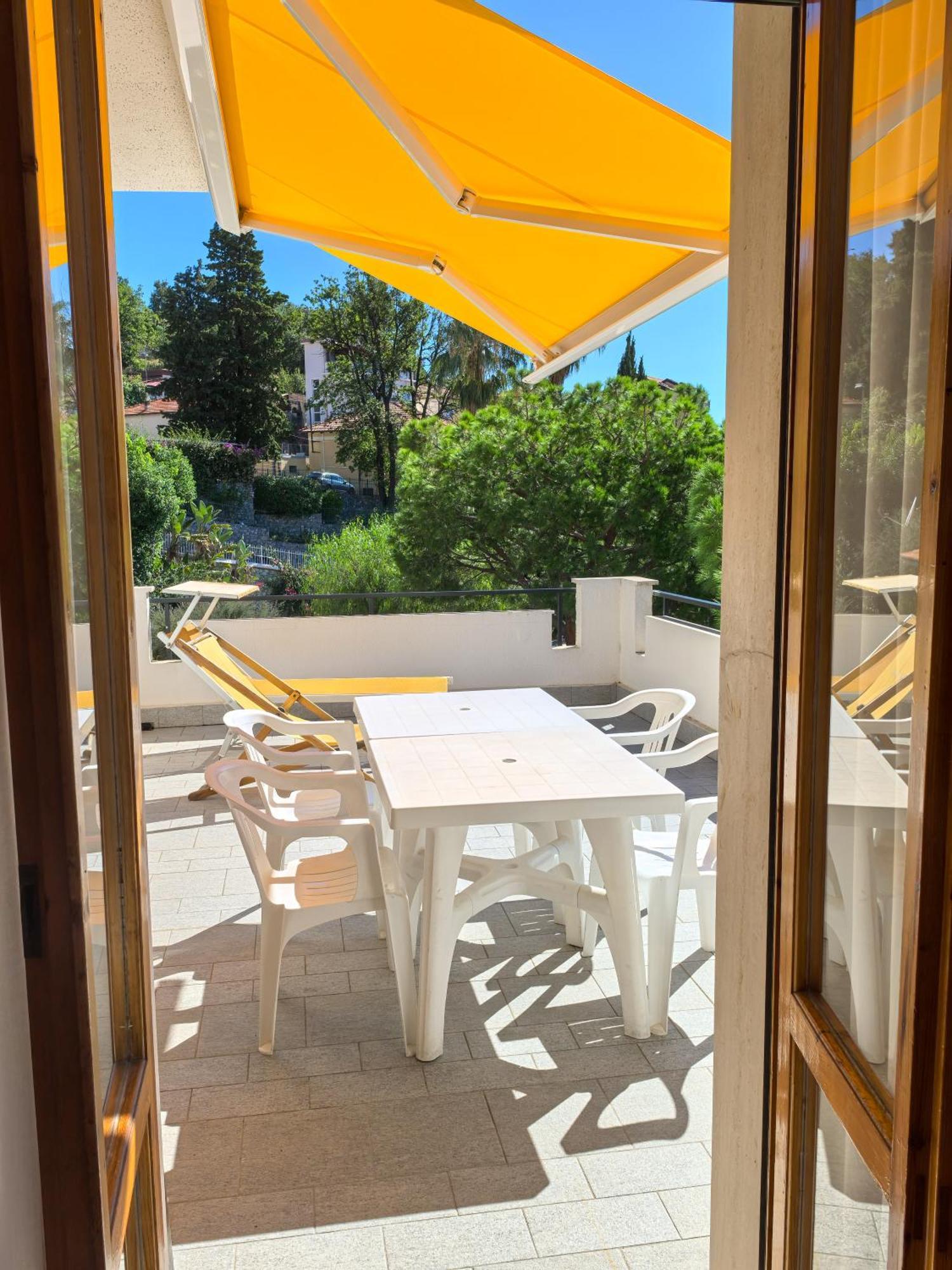 Residence Dei Fiori Pietra Ligure Ruang foto