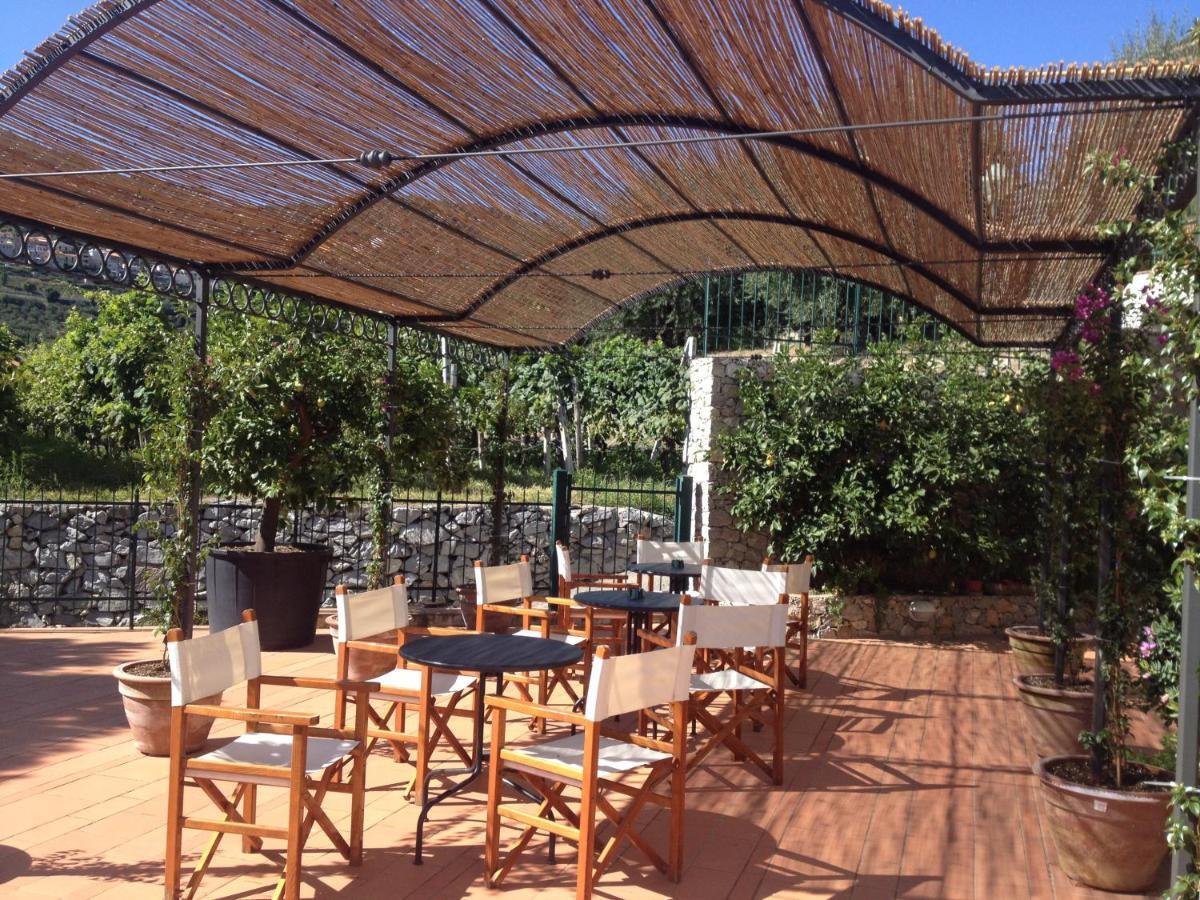 Residence Dei Fiori Pietra Ligure Bagian luar foto